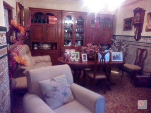 CASA EN VENTA EN ALMENDRALEJO (AVDA. DE LA PAZ)