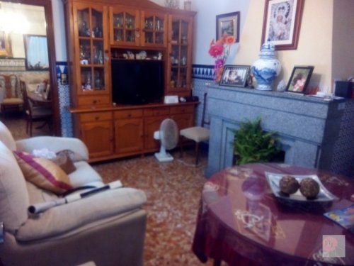 CASA EN VENTA EN ALMENDRALEJO (AVDA. DE LA PAZ)