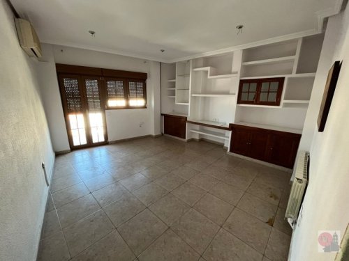 PISO EN VENTA EN ALMENDRALEJO (CENTRO)