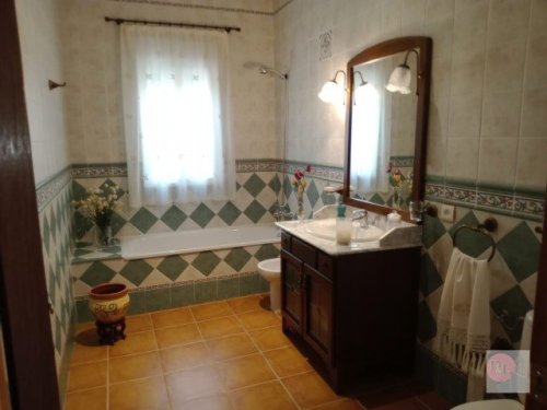 CHALET EN VENTA EN ALMENDRALEJO (TIZA)