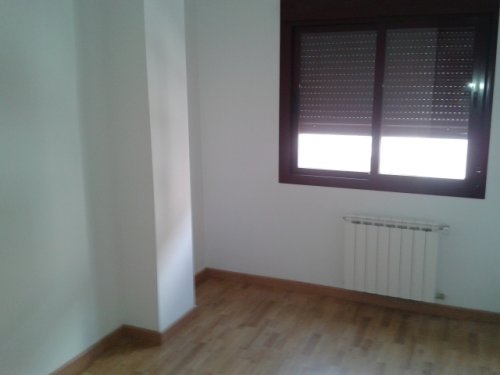 PISO EN VENTA EN ALMENDRALEJO (AVDA. DE LA PAZ)