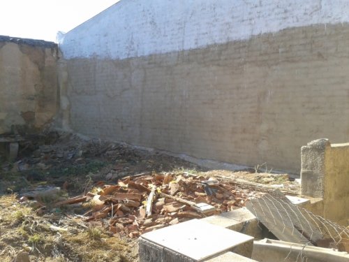 SOLAR COMERCIAL EN VENTA EN ALMENDRALEJO (LA FAROLA)