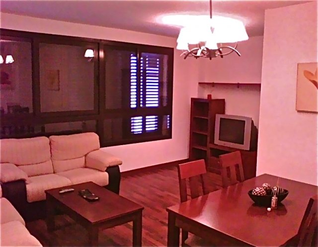 PISO EN VENTA EN ALMENDRALEJO (CTRA. SEVILLA)