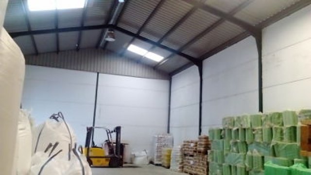 NAVE EN VENTA EN ALMENDRALEJO (CTRA. BADAJOZ)