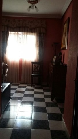 CASA EN VENTA EN ALMENDRALEJO (CTRA. SANTA MARTA)