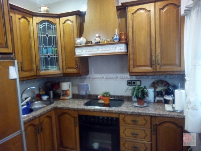 CASA EN VENTA EN ALMENDRALEJO (AVDA. DE LA PAZ)