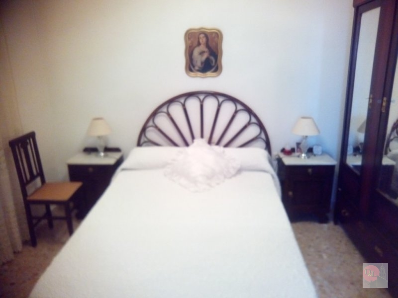 CASA EN VENTA EN ALMENDRALEJO (CTRA. SANTA MARTA)