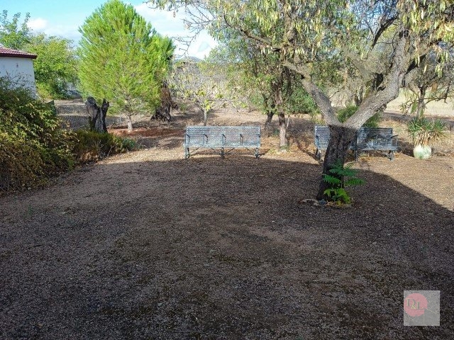 CHALET EN VENTA EN ALMENDRALEJO (PANTANO DE ALANGE)