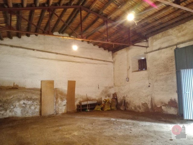 GARAJE EN VENTA EN ALMENDRALEJO