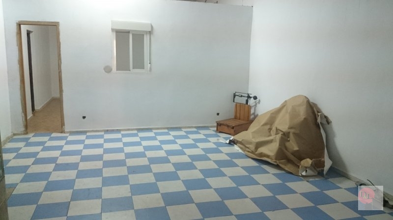 LOCAL EN VENTA EN ALMENDRALEJO (PLAZA DEL MERCADO)