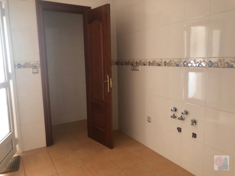 PISO EN VENTA EN ALMENDRALEJO (CENTRO)