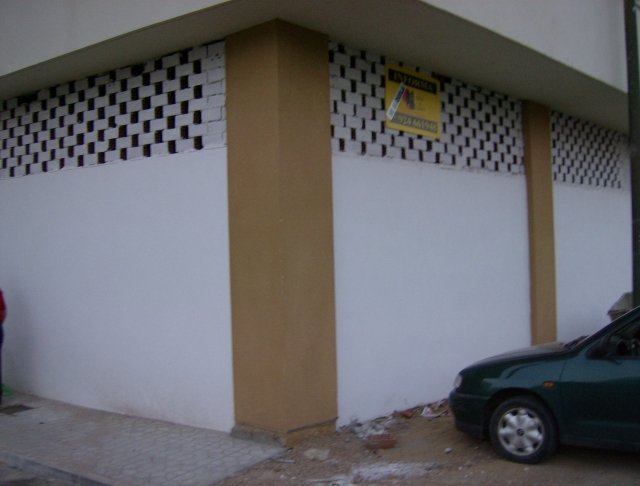 LOCAL EN ALQUILER EN ALMENDRALEJO (CTRA. SEVILLA)