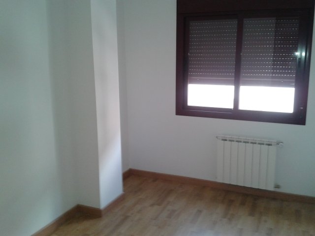 PISO EN VENTA EN ALMENDRALEJO (AVDA. DE LA PAZ)