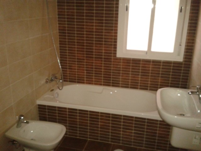 PISO EN VENTA EN ALMENDRALEJO (AVDA. DE LA PAZ)