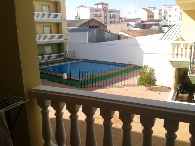 PISO EN VENTA EN ALMENDRALEJO (CTRA. SANTA MARTA)