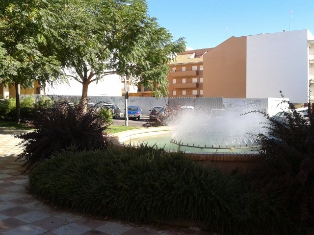 SOLAR COMERCIAL EN VENTA EN ALMENDRALEJO (MERCADONA)