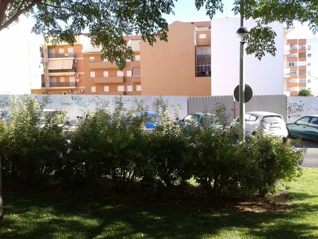 SOLAR COMERCIAL EN VENTA EN ALMENDRALEJO (MERCADONA)